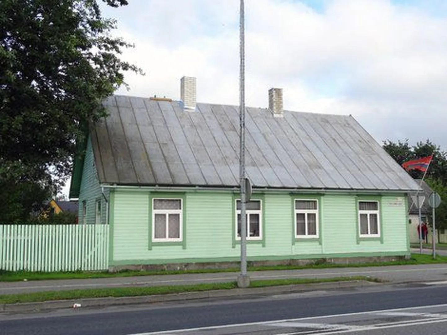 В Пярну развевался советский флаг.