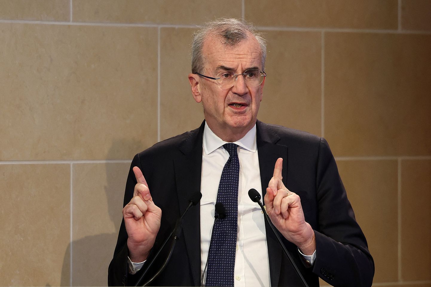 Prantsusmaa keskpanga juht Francois Villeroy de Galhau ei pea inflatsioonieesmärgi tõstmist heaks ideeks