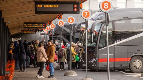 «ARMASTAGE!» ⟩ Lux Expressiga Tallinnast Tartusse sõitnud naine: bussijuht pani samaaegselt naeratama ja pisaraid valama