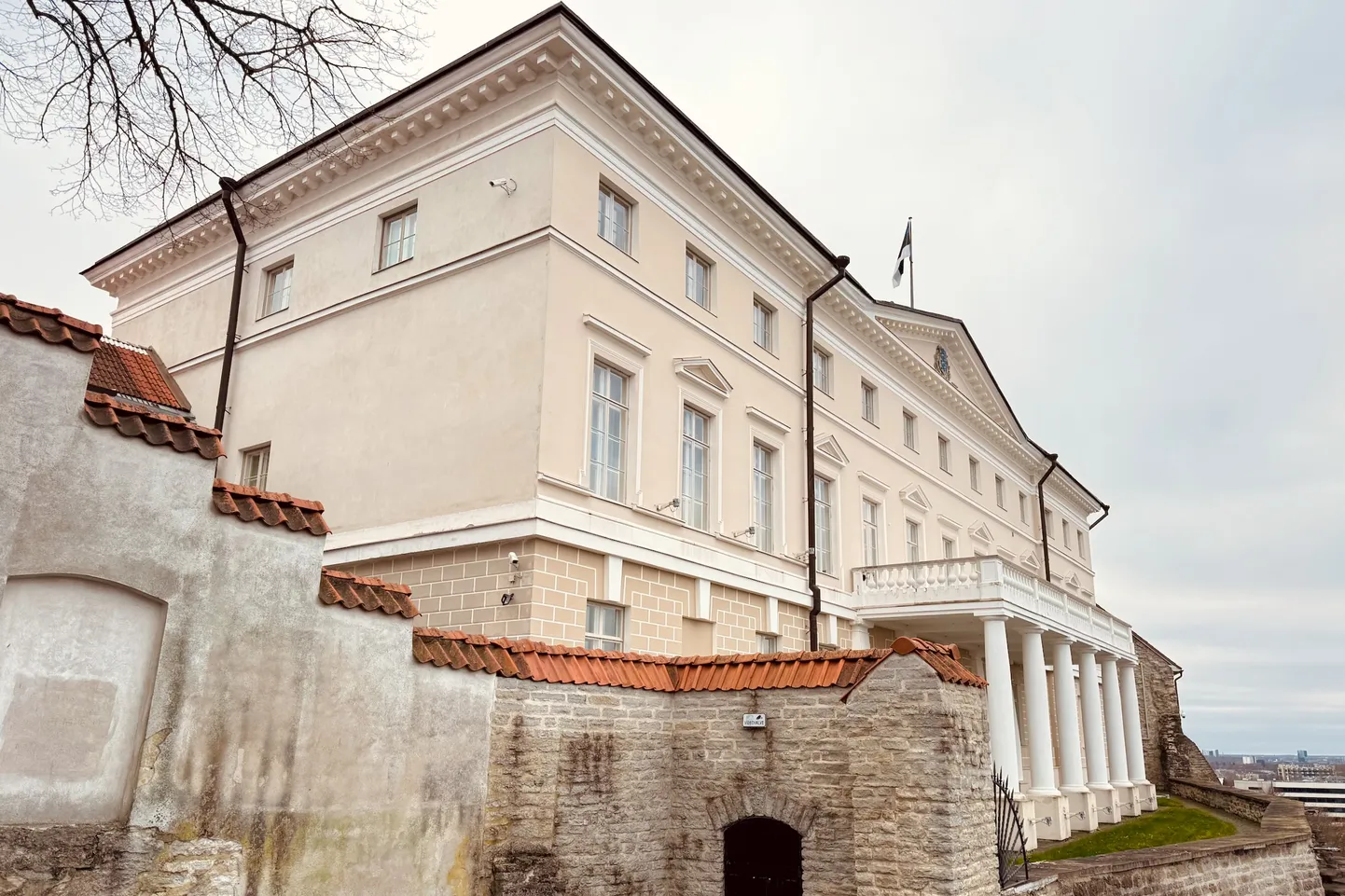Stenbocki maja, kus resideerivad Eesti valitsus ja riigikantselei.
