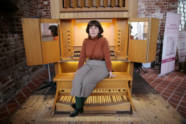 Jaani kiriku organist Kaisa Kuslapuu.