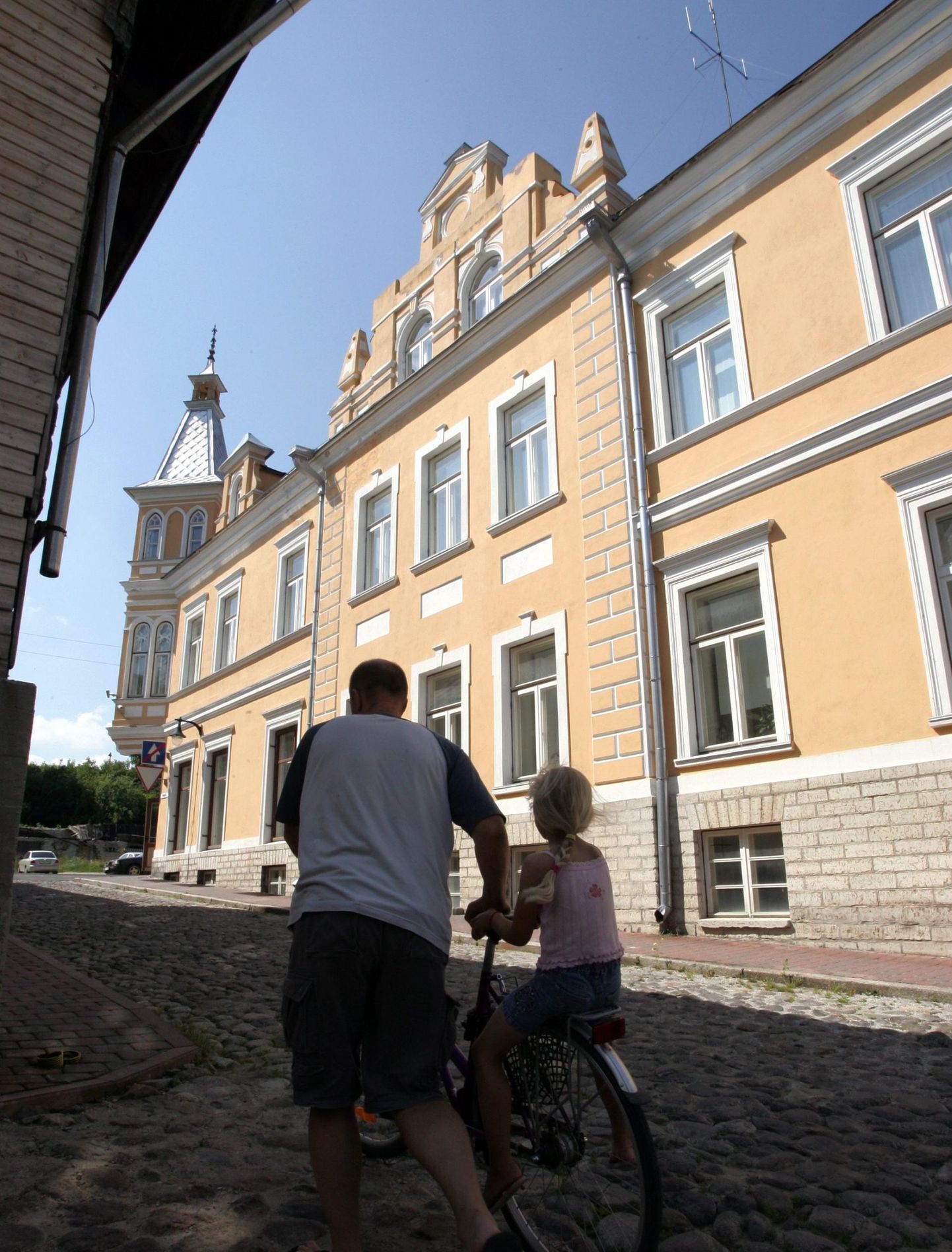 Kaitseliidu Viru maleva majja Rakveres Pikal tänaval koondub uuest aastast nelja maleva juhtimine.