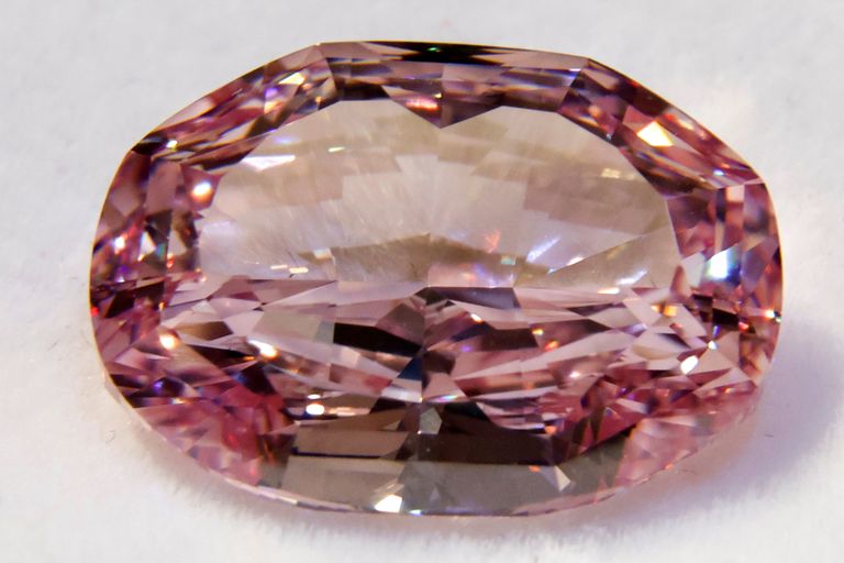 The Spirit of the Rose (Roosi Hing) teemant, mis müüdi Sotheby´se oksjonimaja oksjonil ligi 27 miljoni dollari (22,9 miljonit eurot) eest.