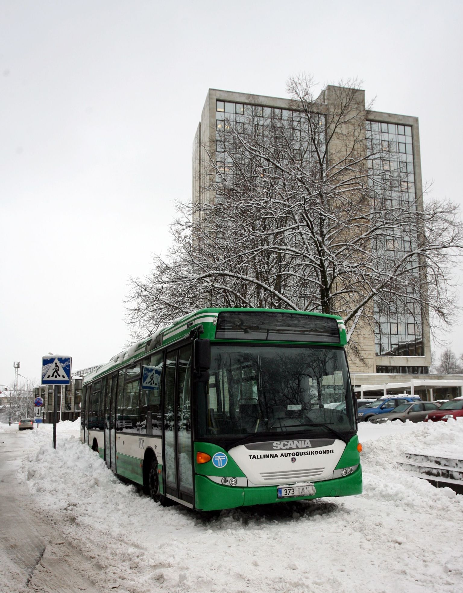 Автобус в центре Таллинна.