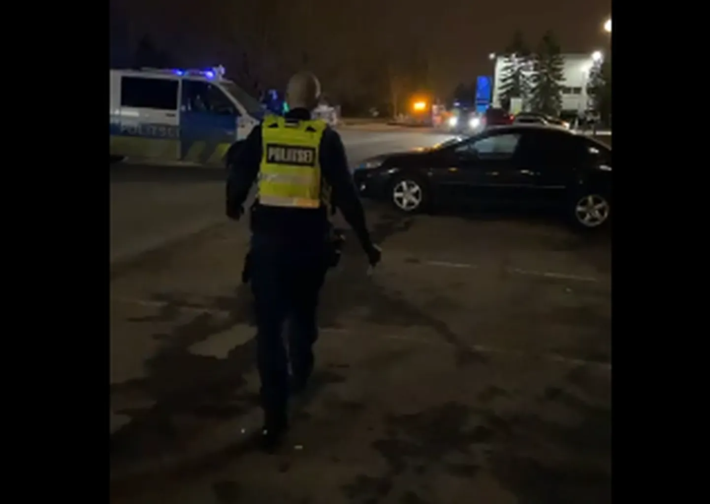 Töötajad jagasid Faccebookis videosid toimuvast.