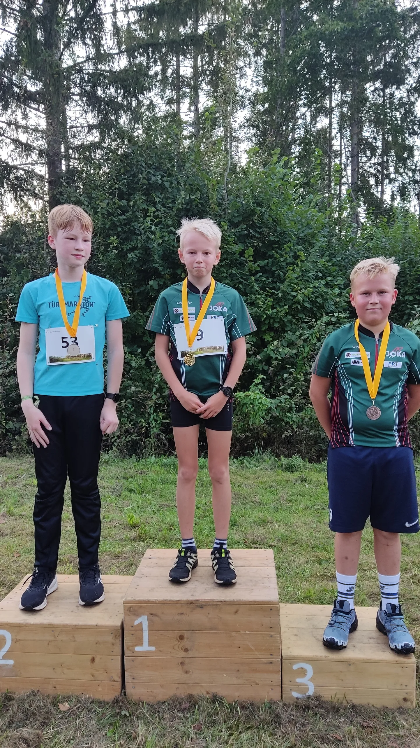 3 km parimad poisid vasakult Henri Veeberg, Cristofer Valang, Oliver Poopuu.