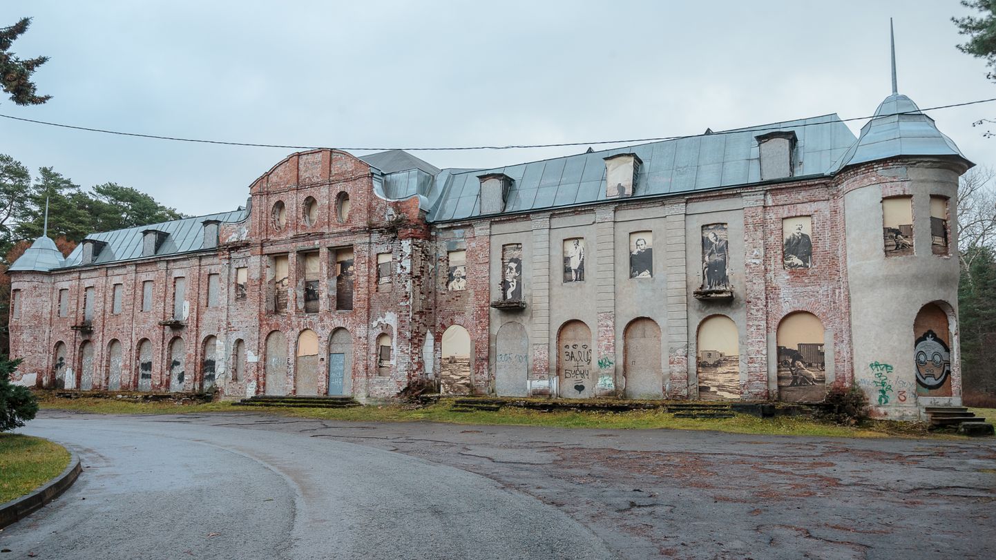 Linnavalitsus tahab renoveerida ajaloolise kuursaali kui Narva-Jõesuu sümboli.