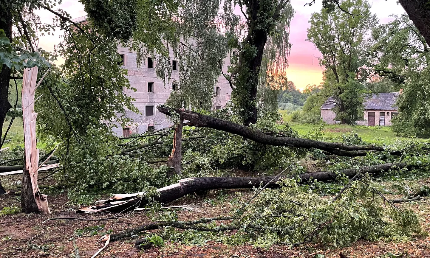 11. jūlija vētras postījumi Bauskā