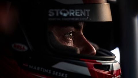 FOTO ⟩ Seska ekipāža noslēdz sāpīgo Saūda Arābijas ralliju: no cīņas par titulu līdz izstāšanai