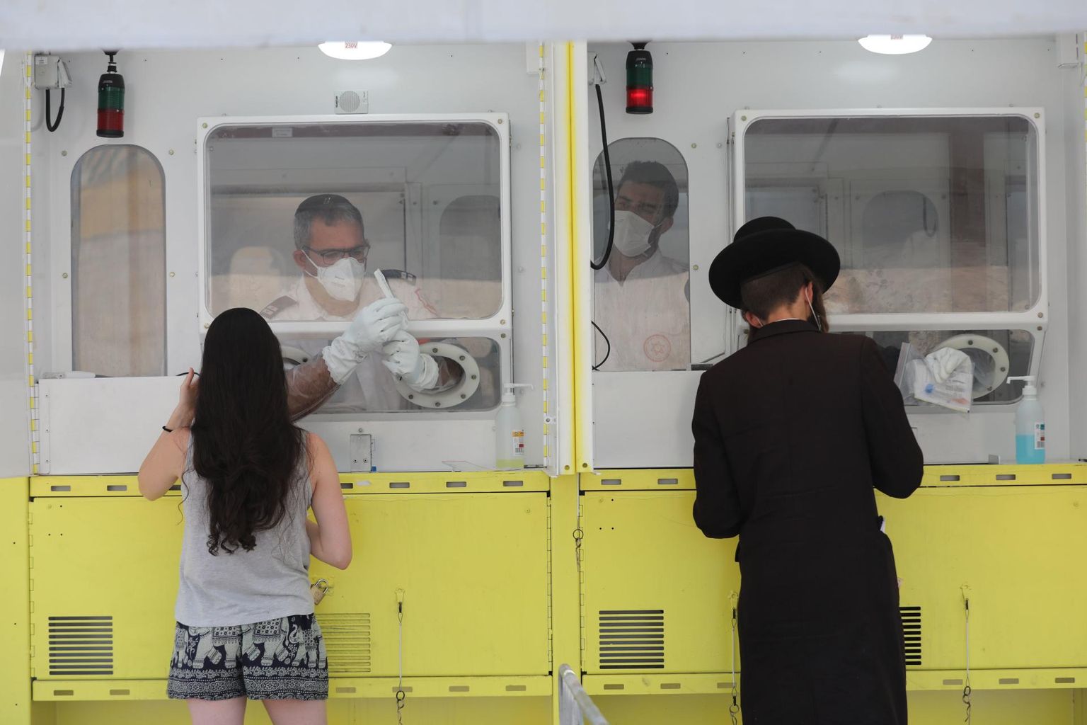 Koroonaviiruse testimine Jeruusalemmas, kus on riigis enim nakatumisi.