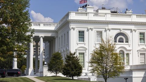 Nobela komiteju peļ Baltais nams