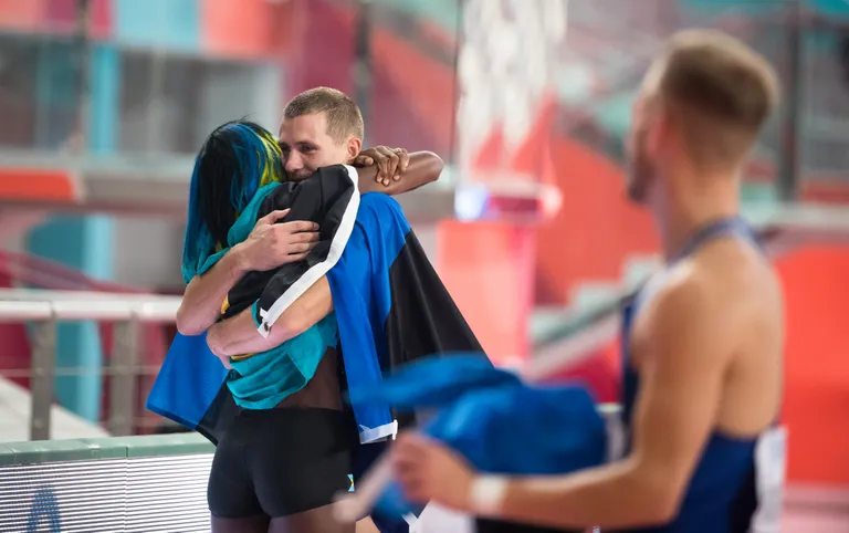 Shaunae ja Maicel ning samuti vapralt võidelnud Janek Õiglane.