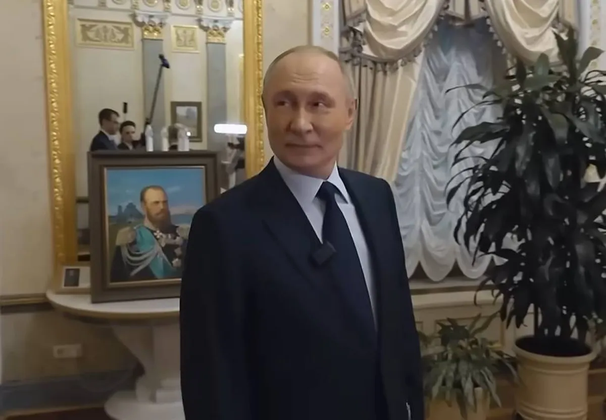 «Конспиративность» квартиры отметили и интернет-пользователи.