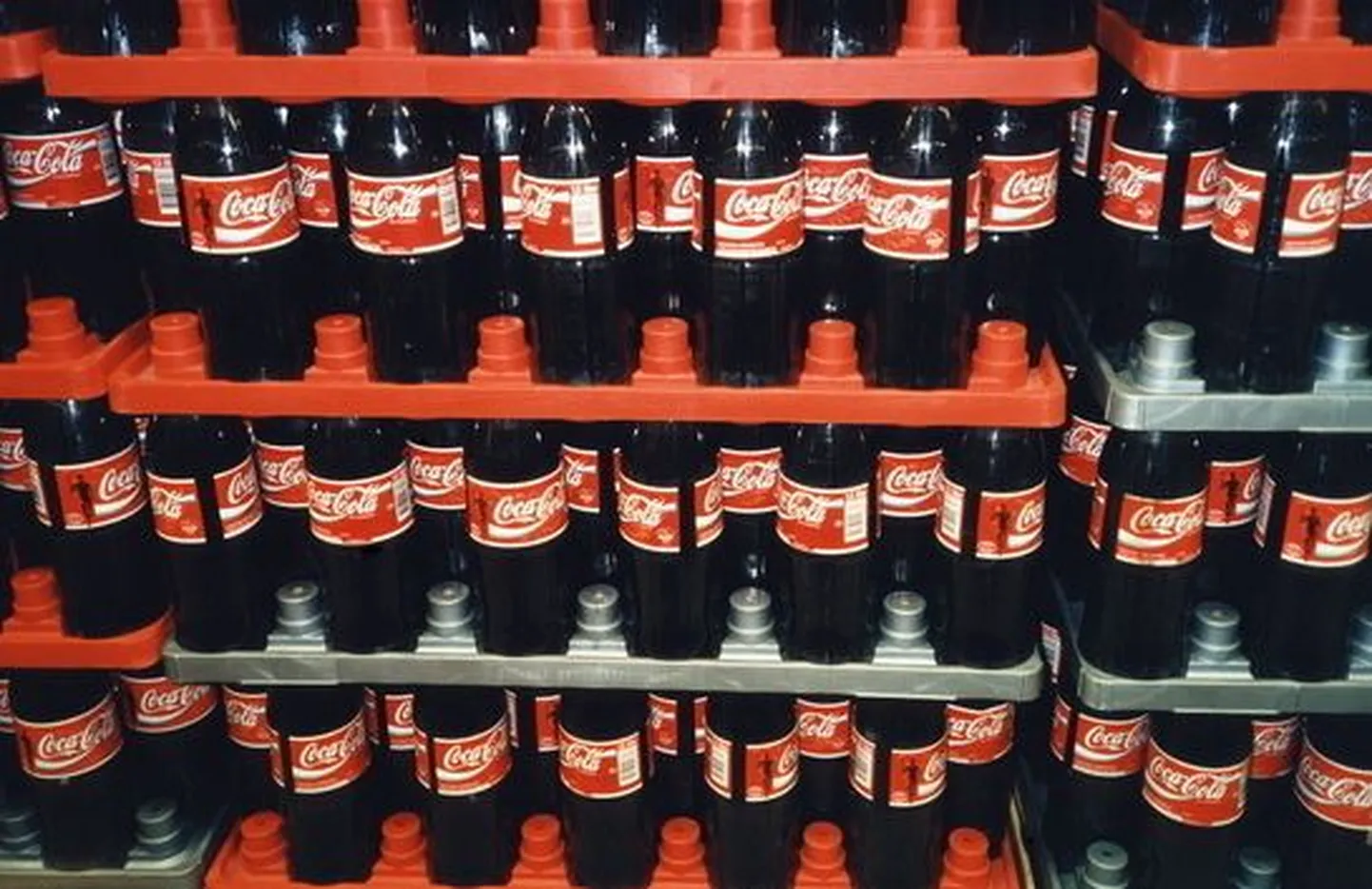 Pildil Coca-Cola pudelid