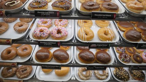 LÕPUKS! ⟩ Sõõrikusõprade unistus täitub: Maailmakuulus Krispy Kreme avab oma esimese kohviku Eestis