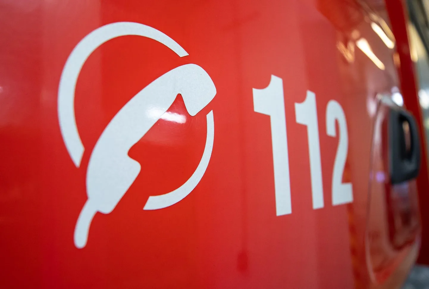 Häirekeskus võtab kõnesid vastu telefoninumbril 112.