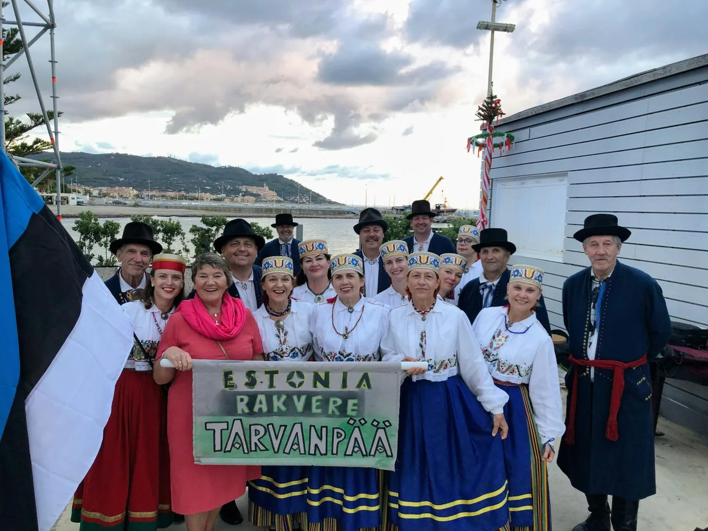 Enne festivali peakontserdil esinemist Diano Marinas.