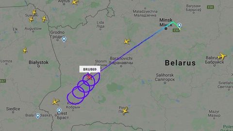 Самолет Минск - Барселона не пустили в воздушное пространство Польши