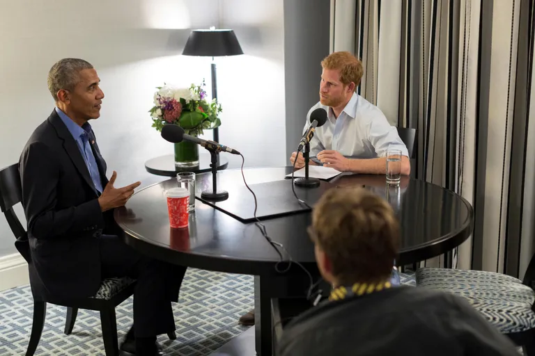 Prints Harry (paremal) ja Barack Obama