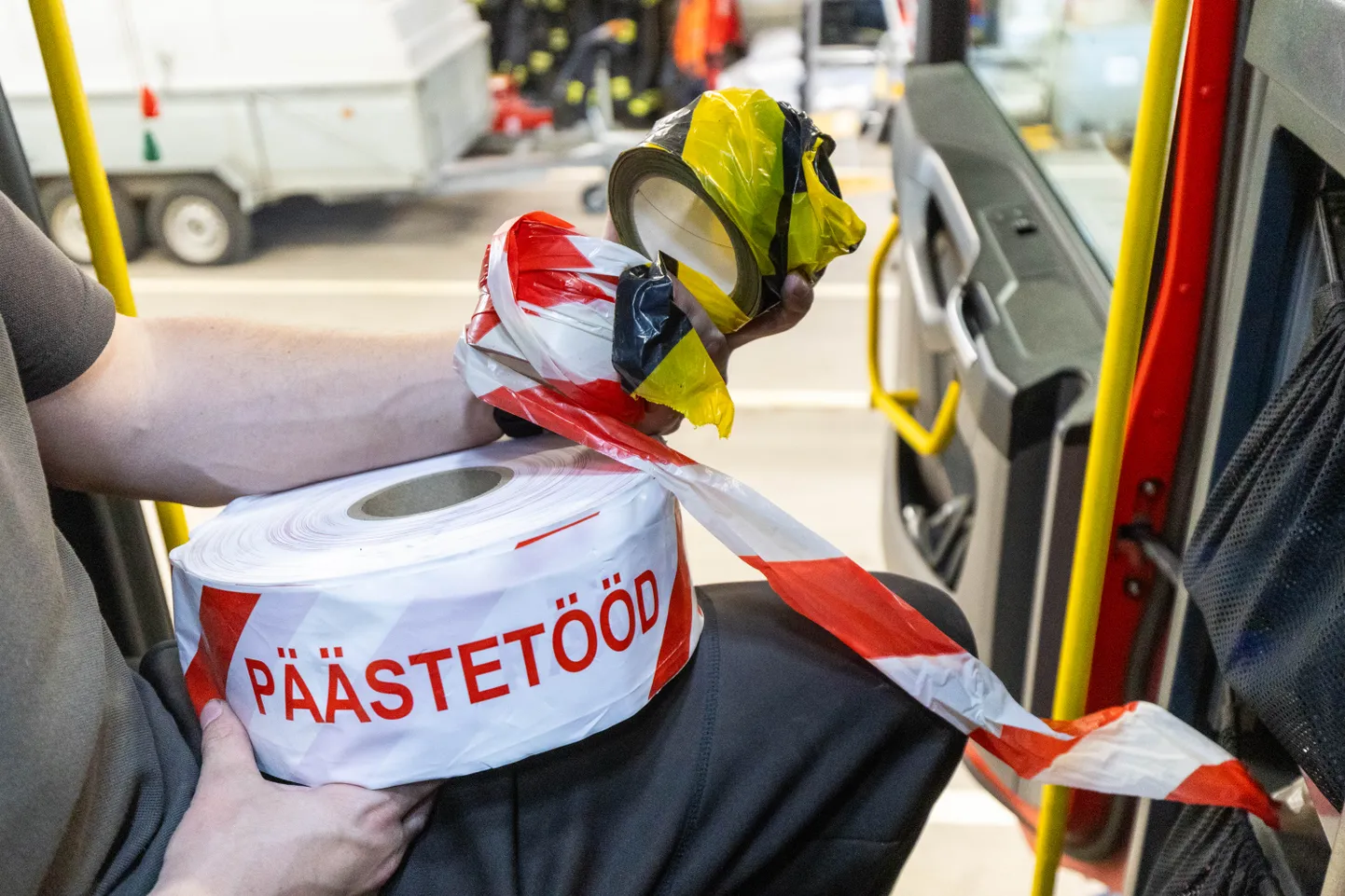 Nädalavahetusel tuli päästjail aidata mitut avariisse sattunud sõidukijuhti.