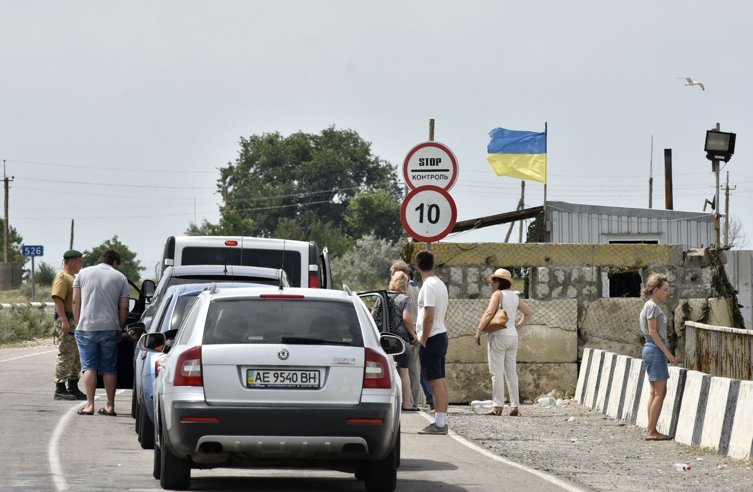 Tšongari kontrollpunkt Ukraina poolel.