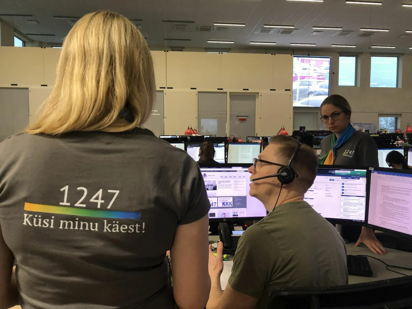 Riigiinfo telefon 1247 on hädaabinumbri 112 kõrval tegutsev tasuta infonumber, mis pakub ööpäev läbi eesti, vene ja inglise keeles teavet ja nõu olukordades, kus ei ole ohus elu, tervis ega vara.