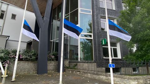 Rakveres langetati lipud leinapäeva puhul poolde vardasse