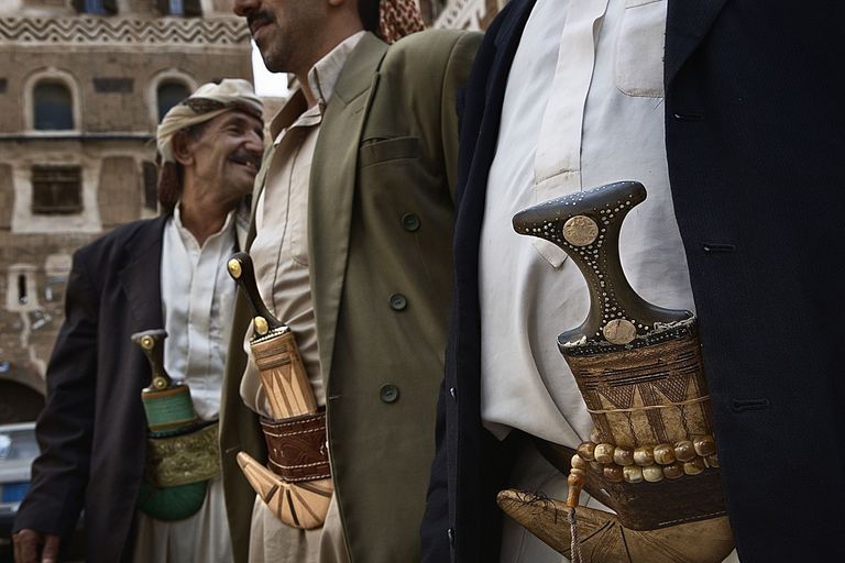 Traditsiooniline jeemenlaste nuga, mis on igal mehel olemas.