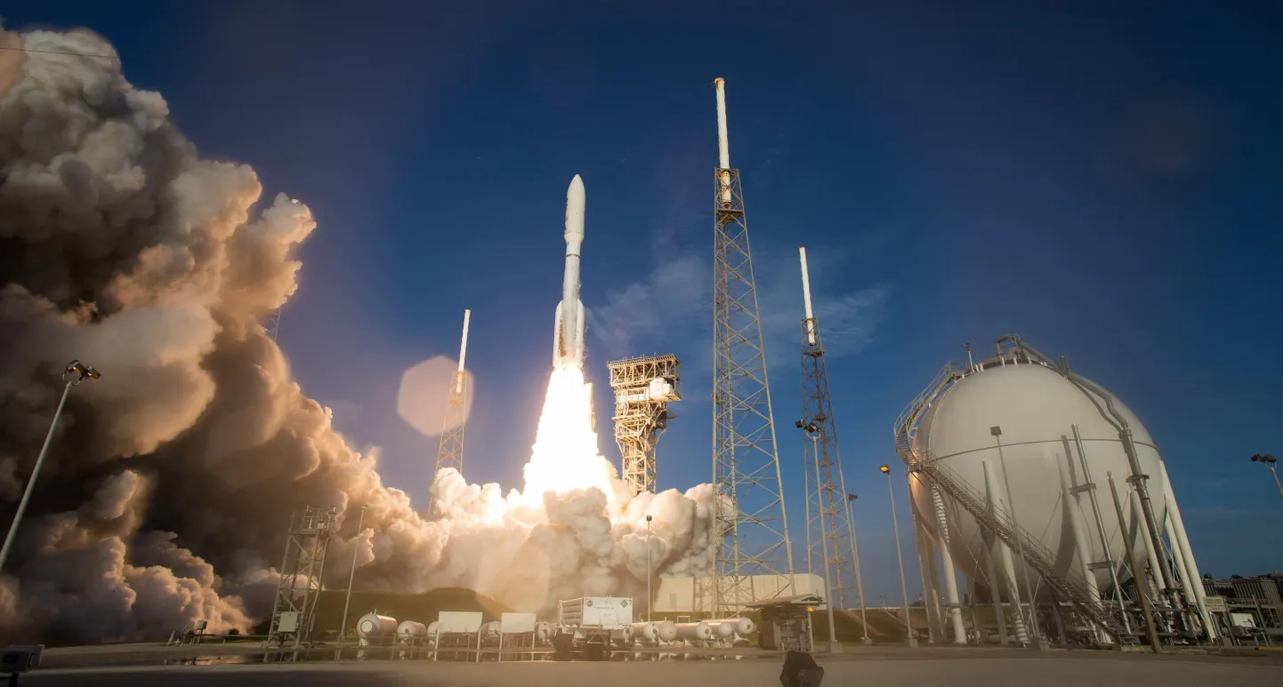 Marsi-kulgur Perseverance ja helikopter Ingenuity asusid Punase planeedi poole teele 30. juulil 2020 Atlas V raketi pardal ja peaksid jõudma kohale 18. veebruaril 2021