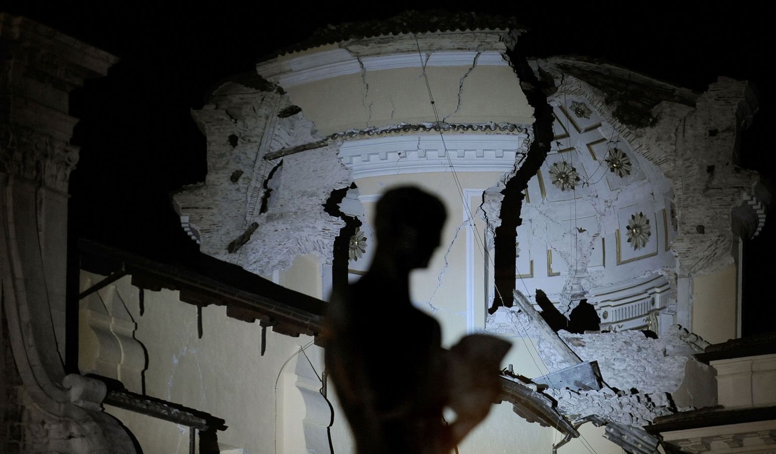 Itaalia maavärin ajas petturid liikvele