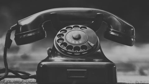 Anekdoot: anna telefonitoru emmele