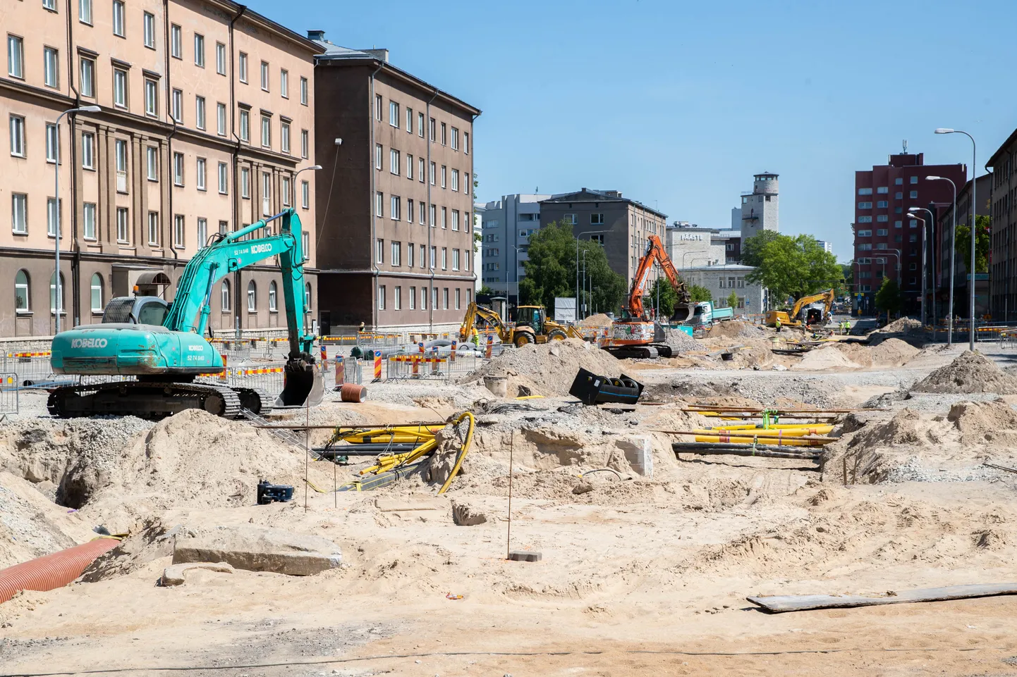 Vanasadama trammiliini ehitus Tallinna kesklinnas juunis 2023.