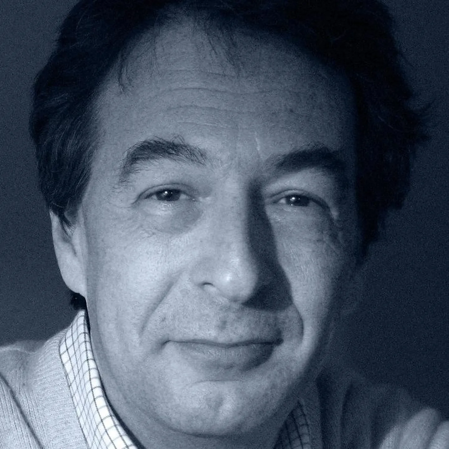 Anthony Gottlieb (snd 1956) on endine The Economisti tegevtoimetaja, kes nüüd tegeleb peaasjalikult ideede ajaloo uurimisega.