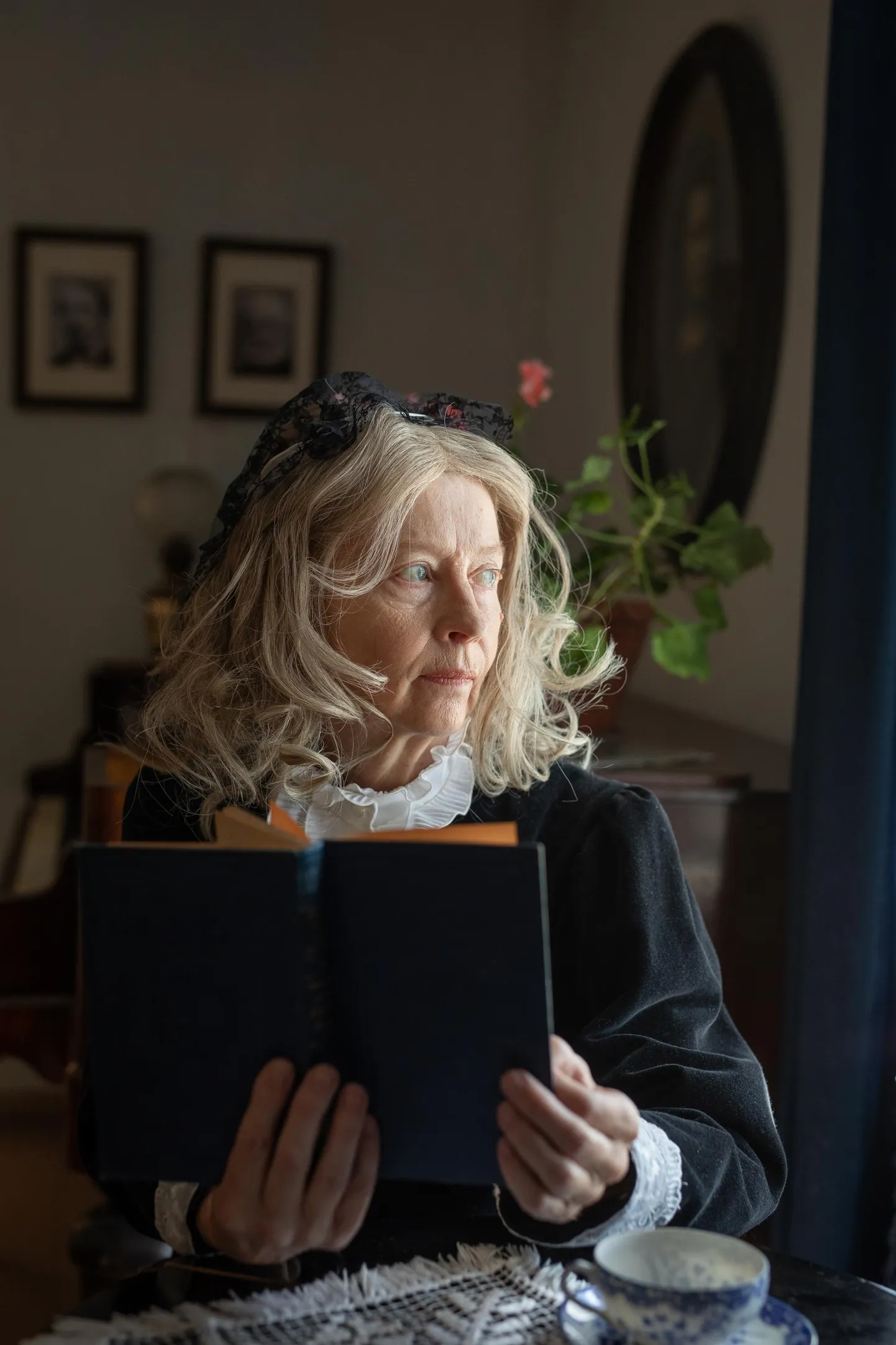 Laine Mägi Lolla ehk Lydia Koidulana Gerda Kordemetsa lavastuses "Koidulahing", mis on osa "Koidula 180. Üks Eesti käsi ja süda" juubeliprogrammist.
