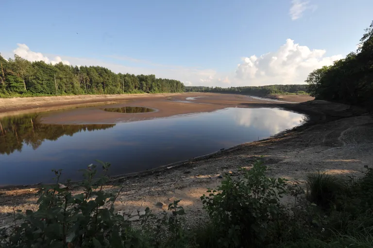 Eesti Energia tühjendas Jägala jõel oleva Linnamäe paisjärve, mis toidab Linnamäe hüdroelektrijaama.