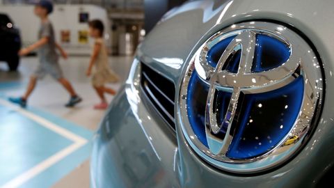Toyota отзывает по всему миру почти три миллиона автомобилей