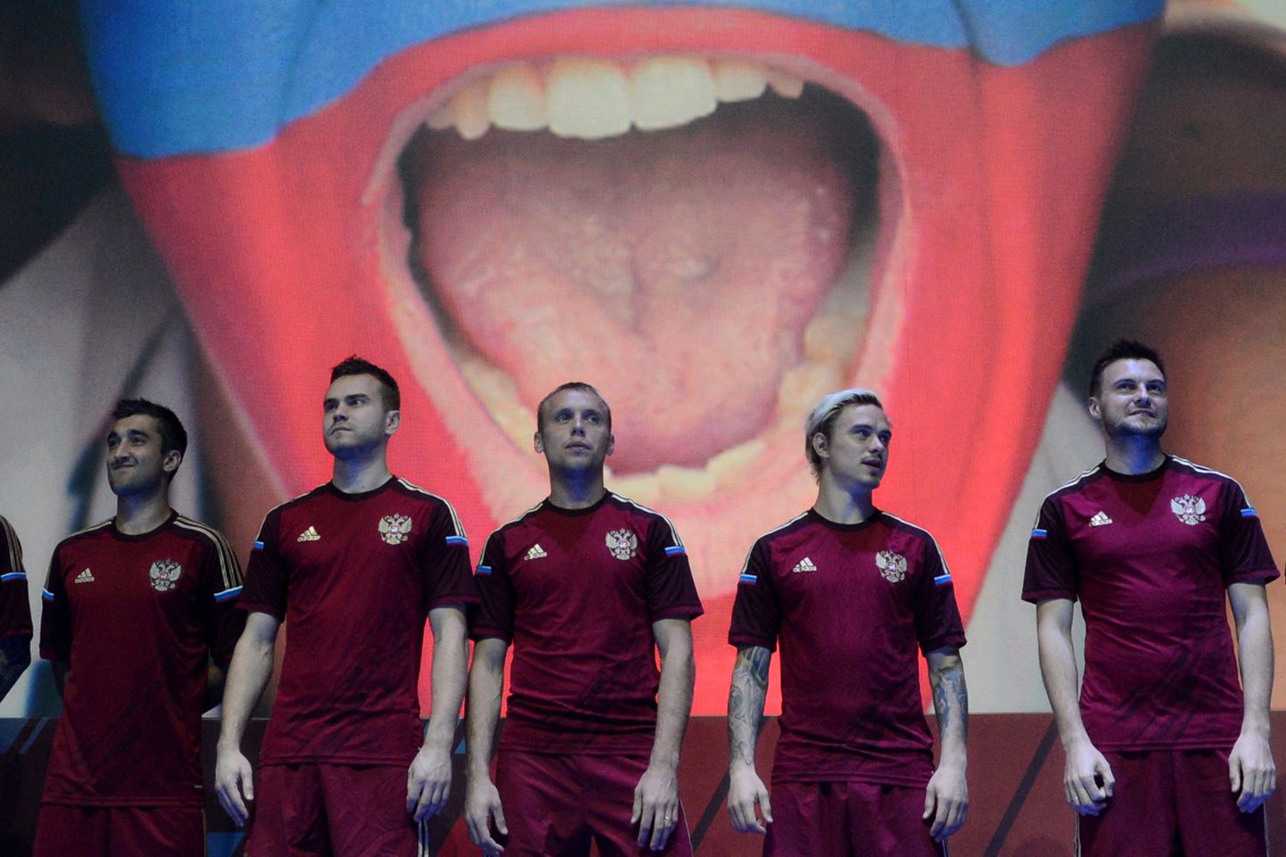 Сборная России по футболу в среду соберется в Москве, где начнет подготовку к чемпионату мира 2014 года в Бразилии.