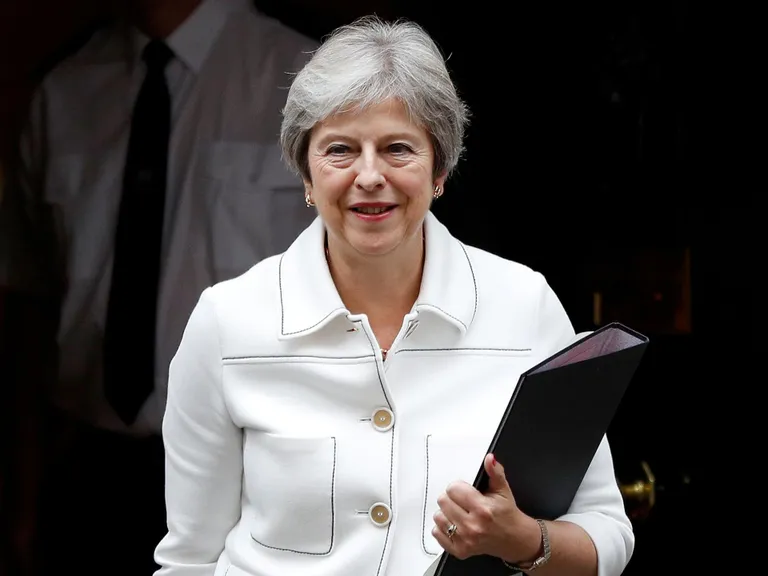 Täna Brüsselisse lahutusleppest rääkima saabuv Theresa May on viimastel päevadel olnud pingeliselt ametis omaenese valitsuses Brexiti asjas konsensuse leidmisega.