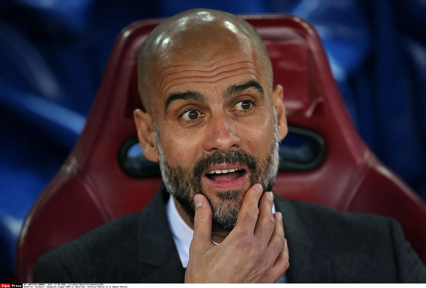 Mõtlik Pep Guardiola.