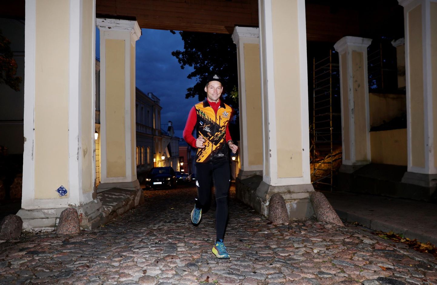 Ultrajooksja Hannes Veide sõnul on Lossi tänava tõus raske eelkõige seetõttu, et see tuleb läbida maratoni lõpu osas, mil jooksjail jalad juba väsinud.