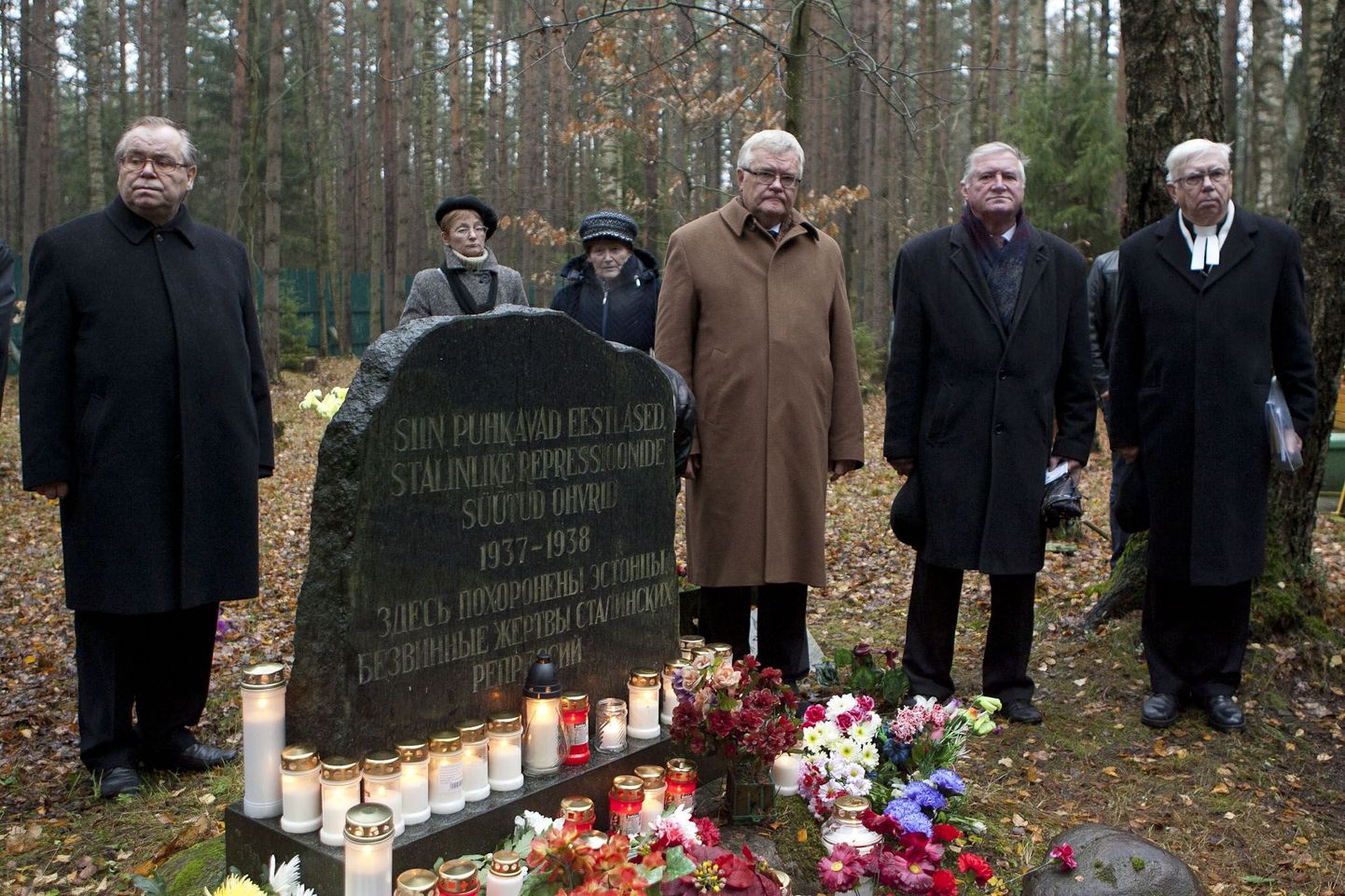 Tallinna delegatsioon külastas Peterburi kohtumiste raames ka Levašovo kalmistut.