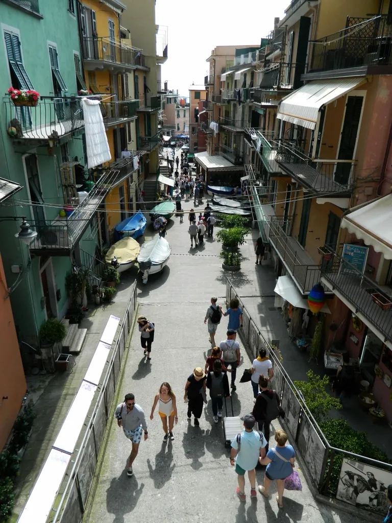 Paadid Corniglia tänaval. FOTO: