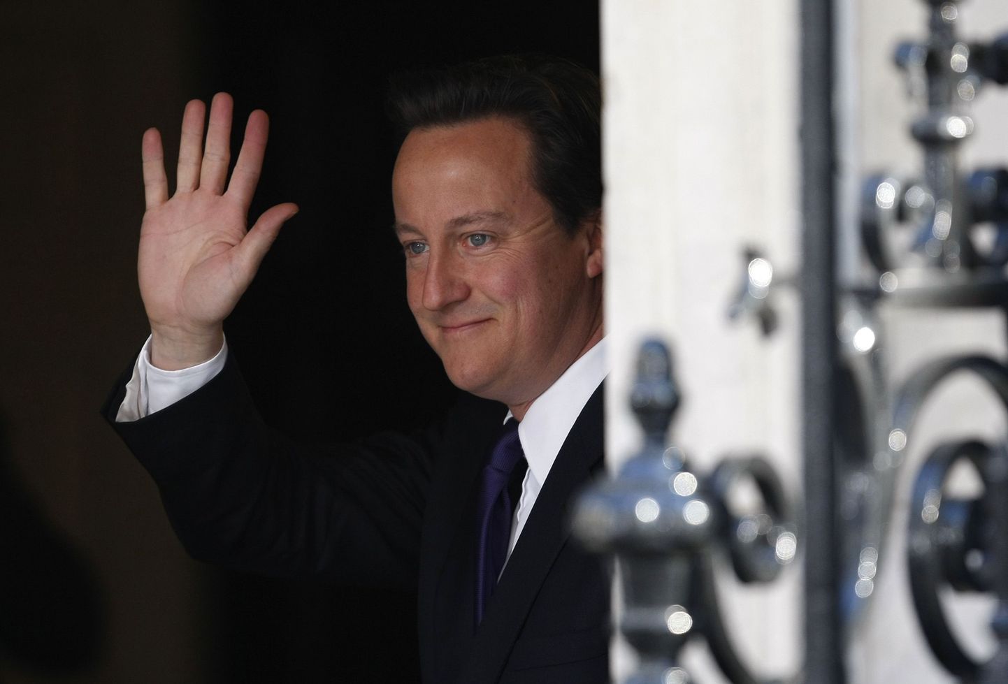 Tegemist on lühikese aja jooksul juba teise hoobiga peaminister David Cameroni (pildil) valitsusele.