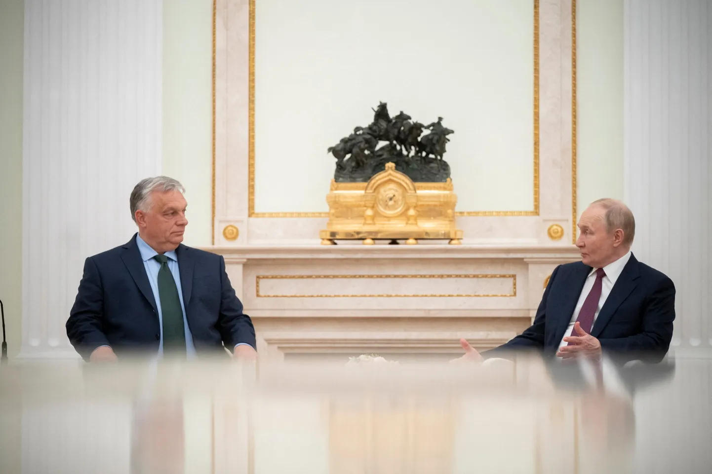 Ungārijas premjerministrs Viktors Orbāns un Krievijas diktators Vladimirs Putins.