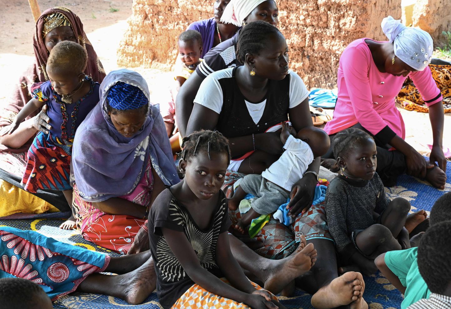Pühasõdalaste vägivalla eest on Burkina Fasos põgenenud sadu tuhandeid inimesi.