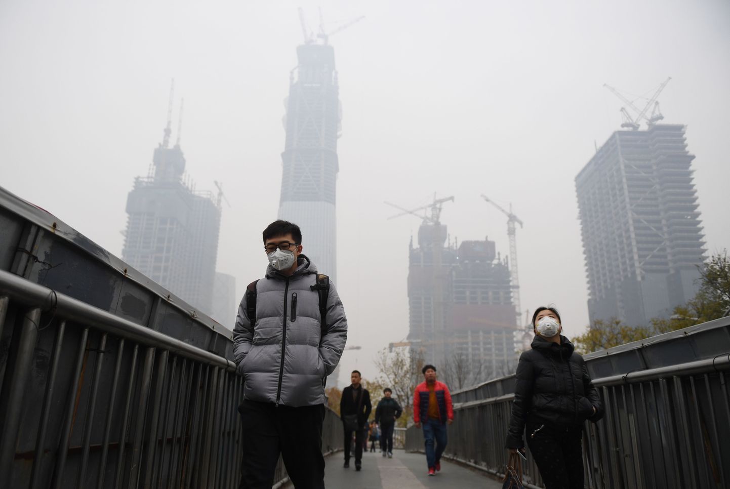 Möödunud nädal Pekingis. Suure õhusaaste tõttu soovitati inimestel taas maske kanda.