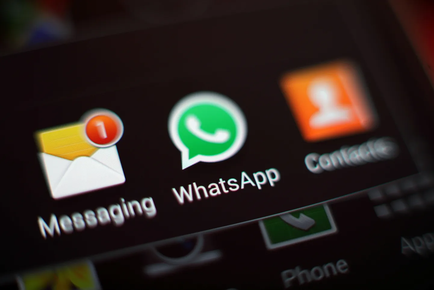 WhatsApp.