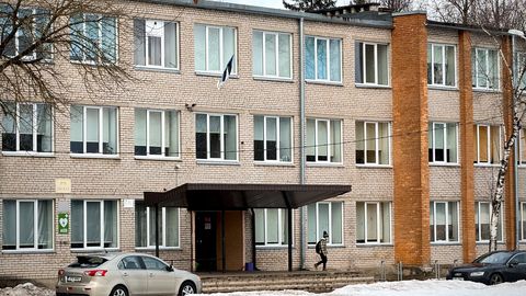Narva linn ei ole suutnud mitme aasta vältel koolile direktorit leida