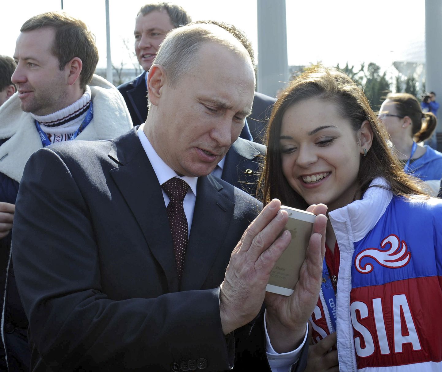 Vladimir Putin ja Adelina Sotnikova 2014. aastal Sotšis.