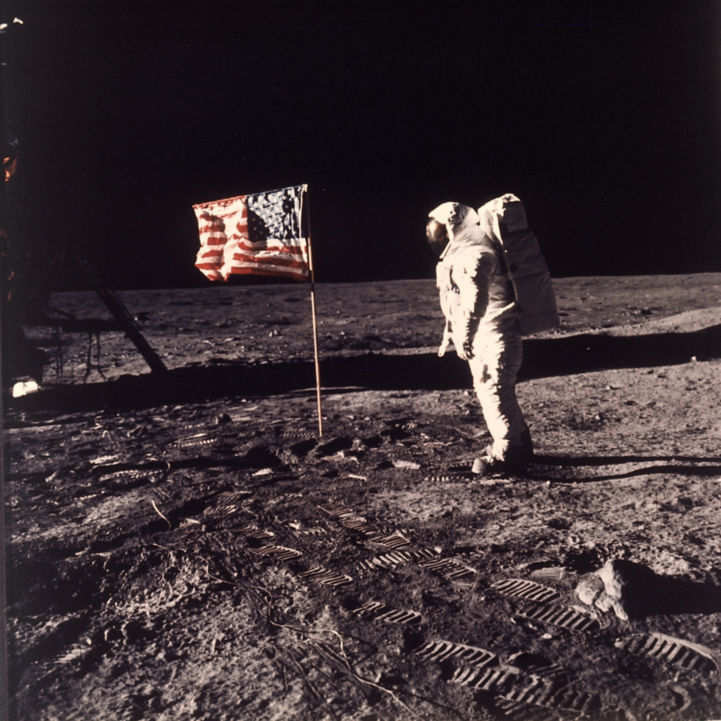 Üks 12 astronaudist, kes on seisnud Kuu pinnal: Edwin ehk «Buzz» Aldrin. Foto autoriks on esimese inimesena taevakehale astunud Neil Armstrong.